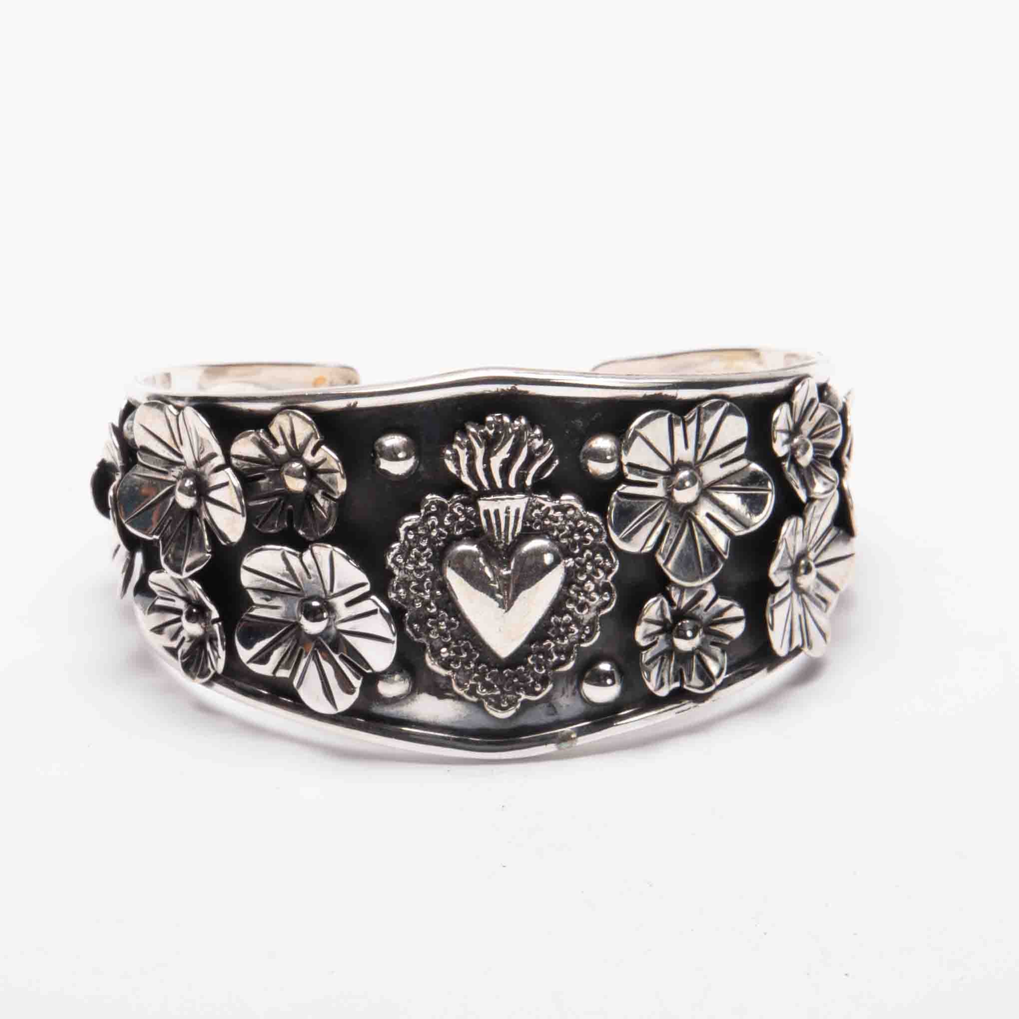 Brazalete Pavonado Mexicano Flores Corazón de plata mexicana